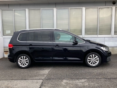 VOLKSWAGEN GOLF TOURAN