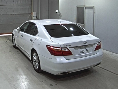 LEXUS LS