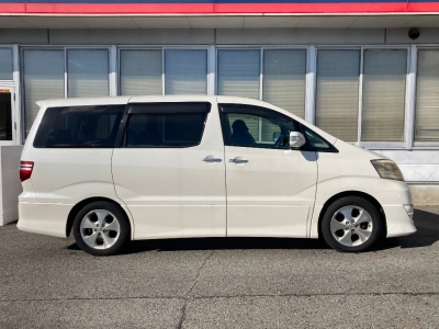 TOYOTA ALPHARD V