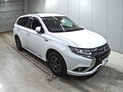 MITSUBISHI OUTLANDER PHEV