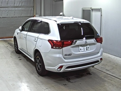 MITSUBISHI OUTLANDER PHEV