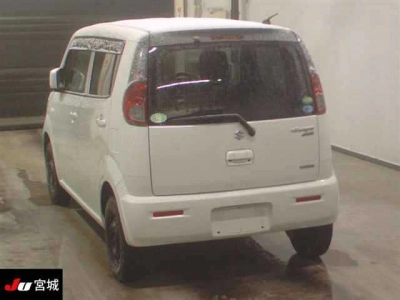 SUZUKI MRWAGON