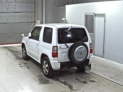 MITSUBISHI PAJERO MINI