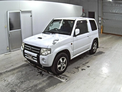 MITSUBISHI PAJERO MINI