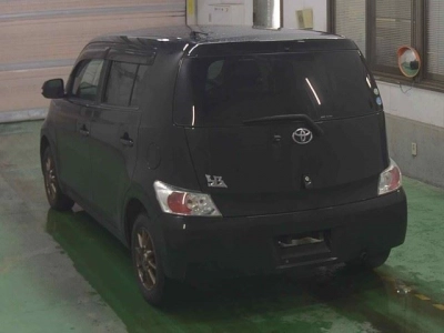 TOYOTA BB