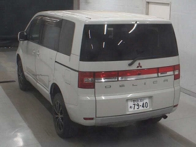 MITSUBISHI DELICA D:5