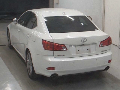 LEXUS IS