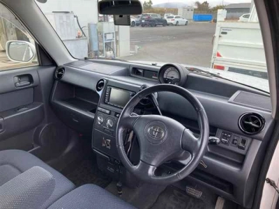 TOYOTA BB