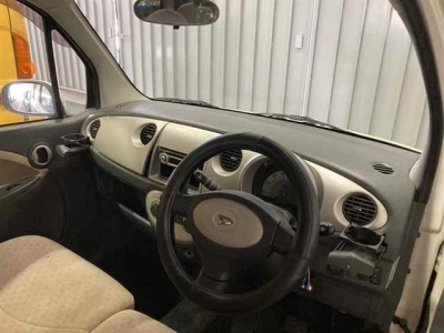 DAIHATSU MOVE LATTE