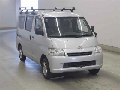 TOYOTA TOWN ACE VAN