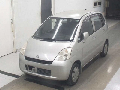 SUZUKI MRWAGON
