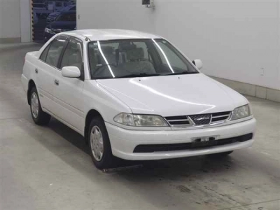 TOYOTA CARINA