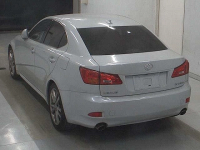 LEXUS IS