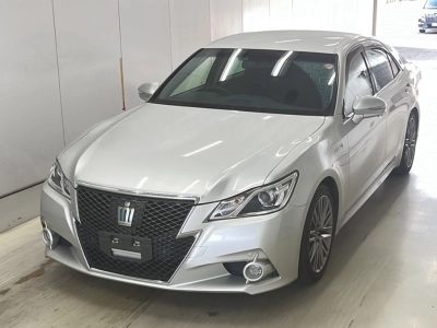 TOYOTA CROWN HYBRID