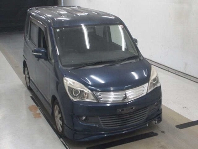 MITSUBISHI DELICA D:2