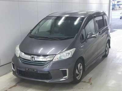HONDA FREED HYBRID