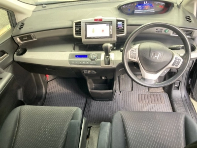 HONDA FREED HYBRID