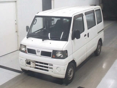 NISSAN CLIPPER VAN