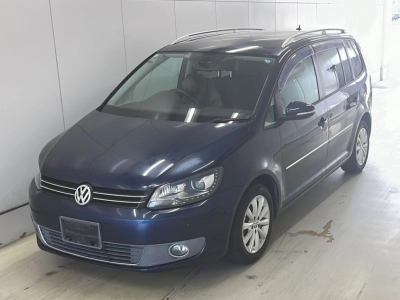 VOLKSWAGEN GOLF TOURAN