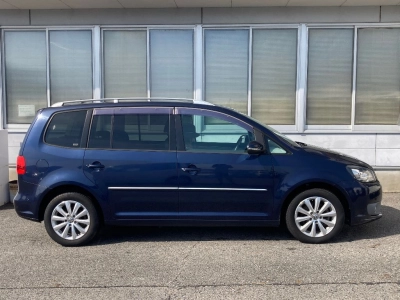 VOLKSWAGEN GOLF TOURAN