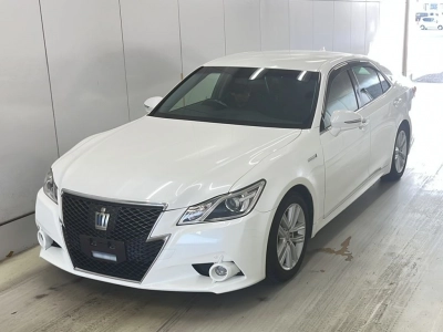 TOYOTA CROWN HYBRID