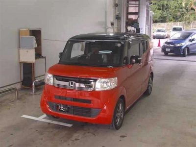HONDA N-BOX SLASH