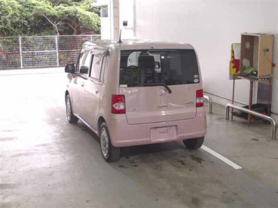 DAIHATSU MOVE CONTE