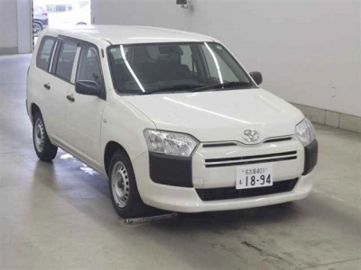 TOYOTA SUCCEED VAN