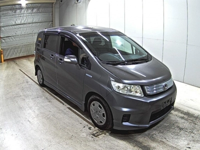 HONDA FREED HYBRID