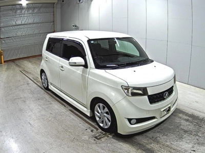 TOYOTA BB