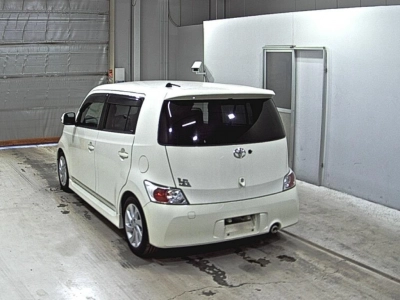 TOYOTA BB