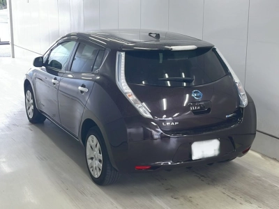 NISSAN LEAF