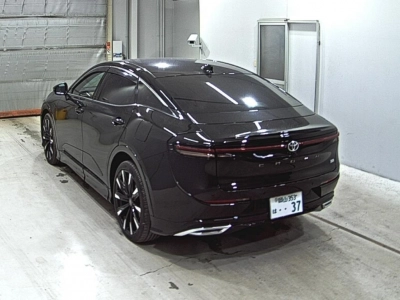 TOYOTA CROWN CROSSOVER