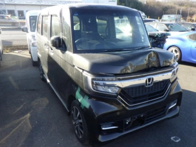 HONDA N BOX CUSTOM