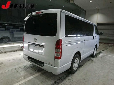 TOYOTA REGIUS VAN