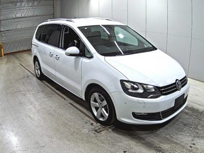 VOLKSWAGEN SHARAN