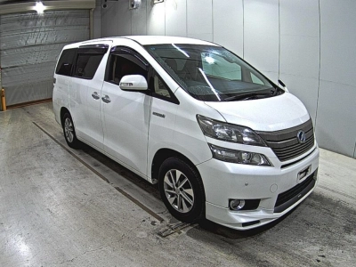 TOYOTA VELLFIRE HYBRID