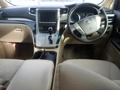 TOYOTA VELLFIRE HYBRID