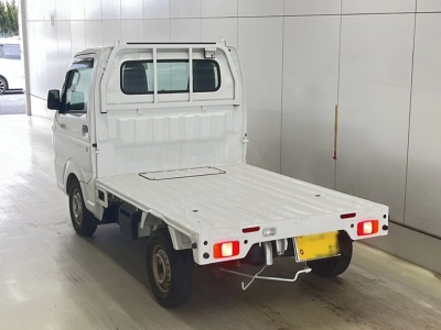 NISSAN NT100 CLIPPER