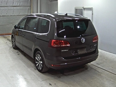 VOLKSWAGEN SHARAN