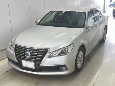 TOYOTA CROWN HYBRID