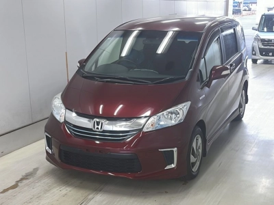 HONDA FREED HYBRID