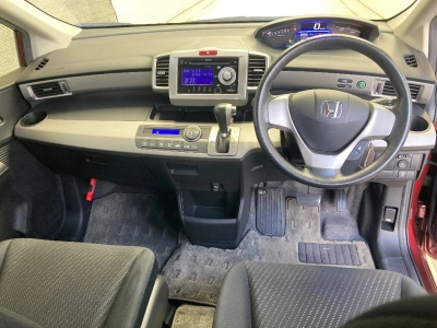 HONDA FREED HYBRID