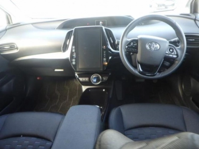 TOYOTA PRIUS PHV