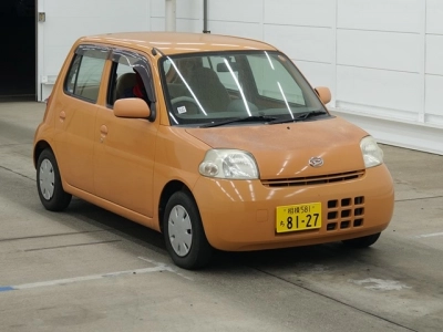 DAIHATSU ESSE