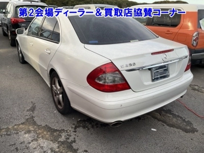 MERCEDES BENZ E CLASS