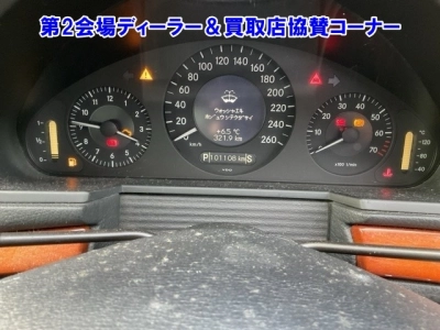 MERCEDES BENZ E CLASS