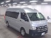 TOYOTA HIACE COMMUTER