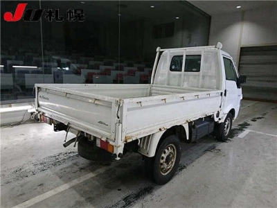 NISSAN VANETTE TRUCK
