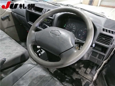 NISSAN VANETTE TRUCK